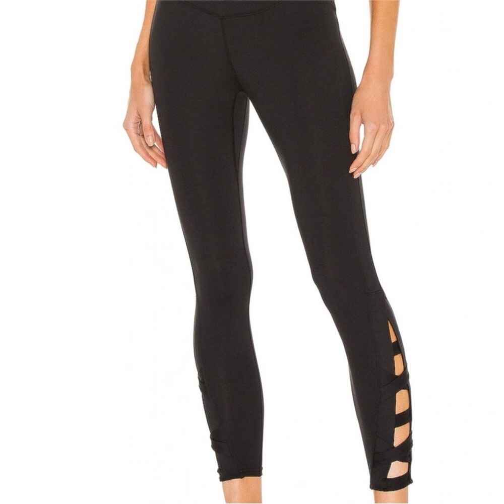 NWT FREE PEOPLE MOVEMENT Very Prairie leggings size S black